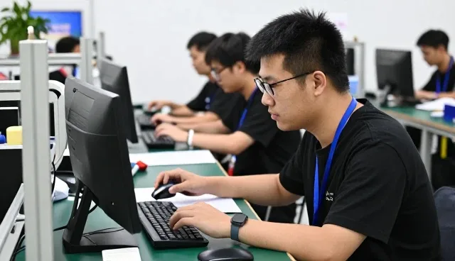 账号代运营如何解决高峰期运行中的实际问题